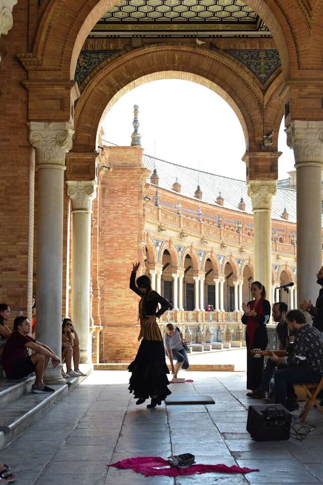 Frau, die Flamenco tanzt