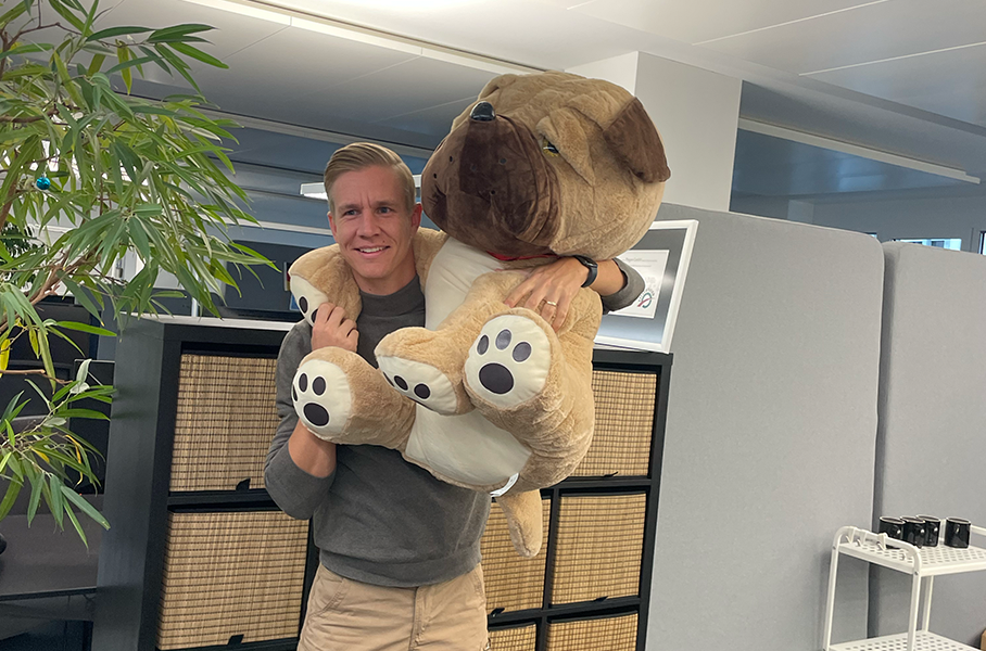 Graem in Zurich office